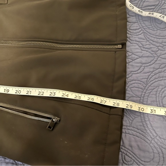 London Fog women’s small classic black water resistant coat with a fleece inside - Picture 10 of 12